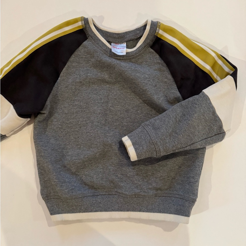 Hanna Andersson Boys Raglan Sweatshirt with Yellow Stripes, 5T